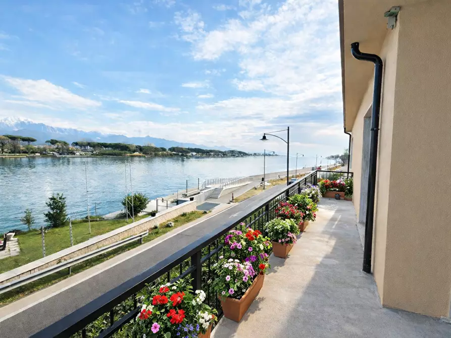 Immagine 1 di Casa indipendente in vendita  in Via C. A. Fabbricotti 68 a Ameglia