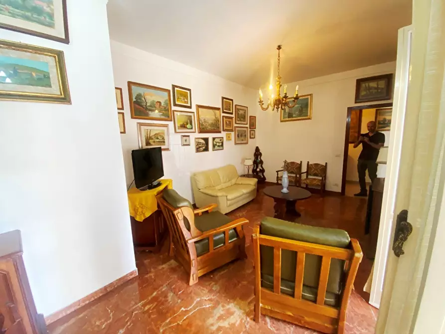 Immagine 6 di Pentalocale in vendita  in Viale XX Settembre 31/CBIS a Carrara