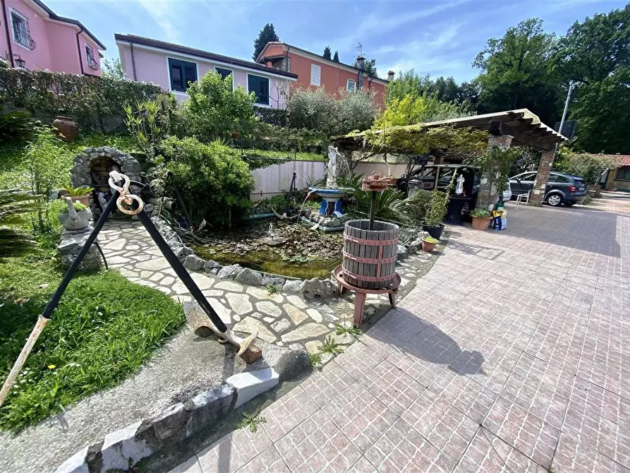 Immagine 33 di Villa in vendita  in Via Paternino 33 a Sarzana