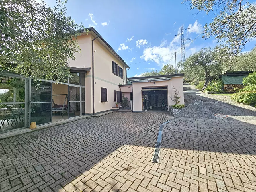 Immagine 54 di Villetta a schiera in vendita  in Via Porredo 152 a Fosdinovo