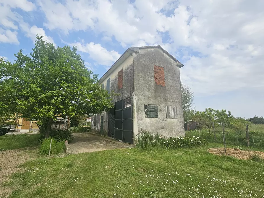 Immagine 6 di Rustico / casale in vendita  in Via Arena 12 a Ameglia