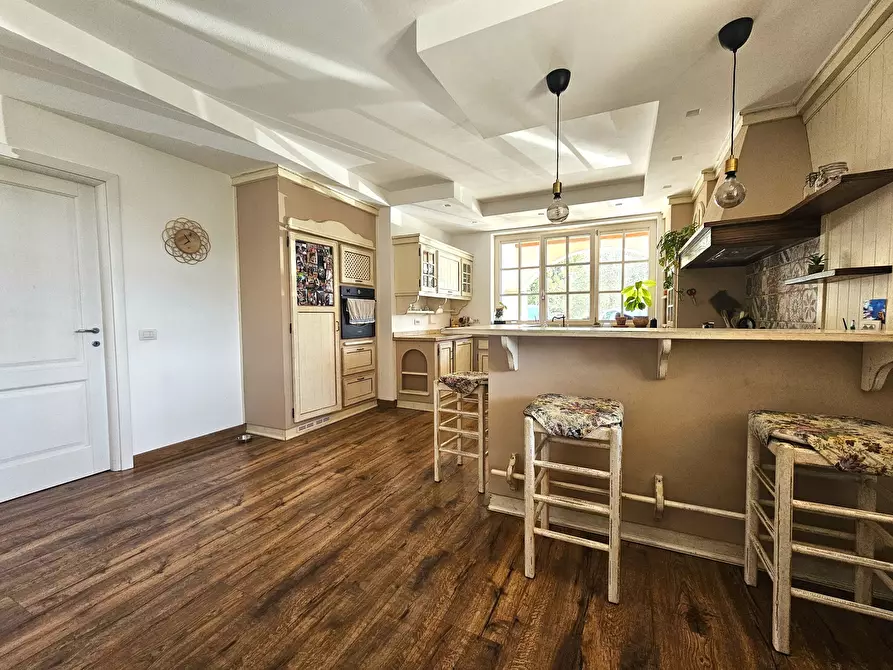 Immagine 21 di Villa in vendita  in Via Luparello 5 a Sarzana