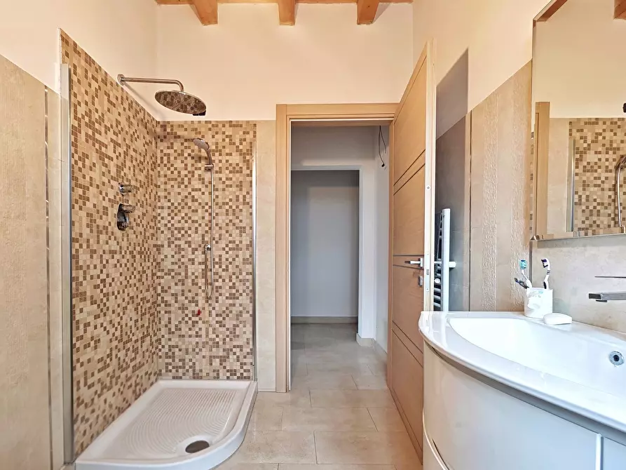 Immagine 24 di Quadrilocale in vendita  in Via Cisa 95 a Sarzana