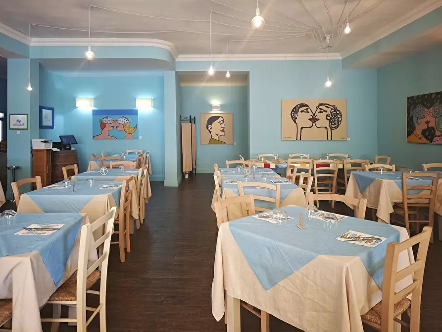 Immagine 20 di Locale commerciale in vendita  in Località Fiascherino 7 a Lerici