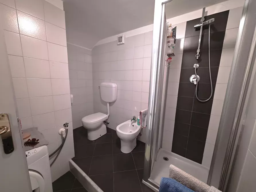 Immagine 23 di Trilocale in vendita  in Piazza Matteotti a Sarzana