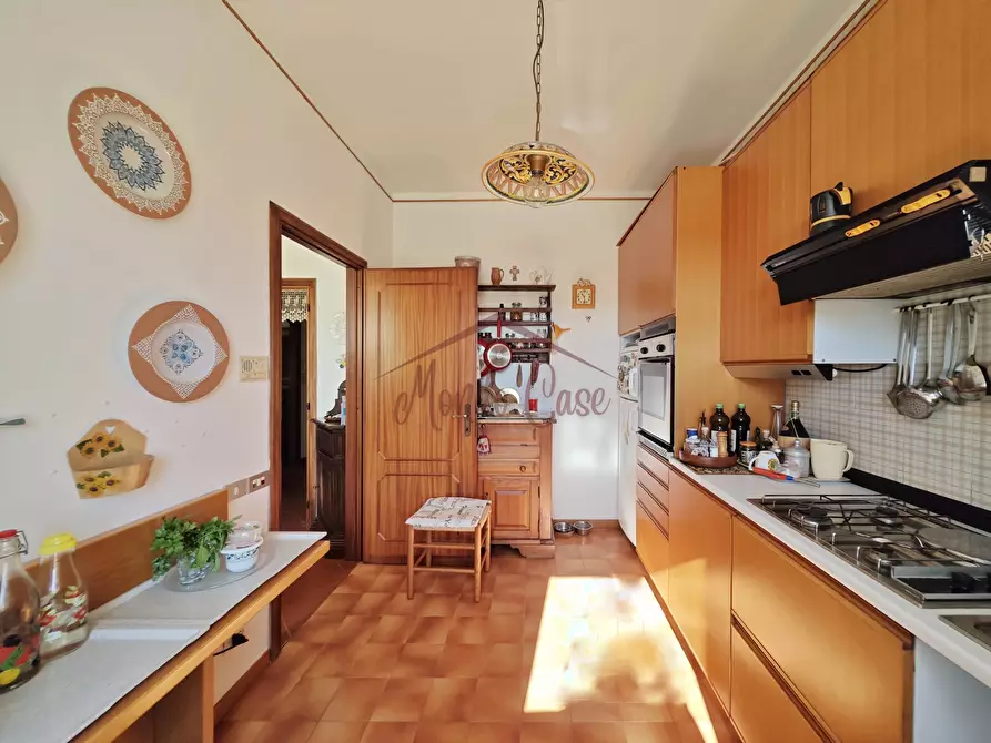 Immagine 37 di Villa in vendita  in Via Forano 9 a Ameglia