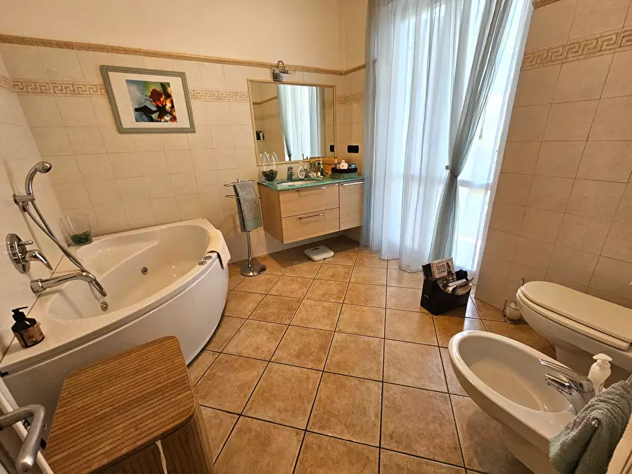 Immagine 24 di Porzione di casa in vendita  in Via San Francesco 8 a Sarzana