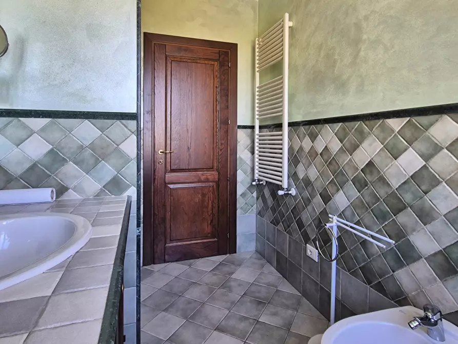 Immagine 18 di Trilocale in vendita  in Via Canale 106 a Castelnuovo Magra