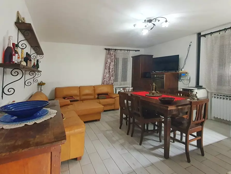 Immagine 2 di Porzione di casa in vendita  in Via Montecavallo a Sarzana