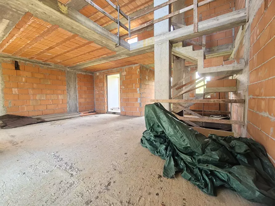 Immagine 7 di Villetta a schiera in vendita  in Via Bozzi 103 a Ortonovo