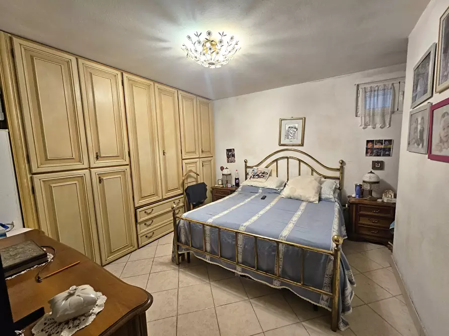 Immagine 26 di Porzione di casa in vendita  in Via Canaletto 7 a Sarzana