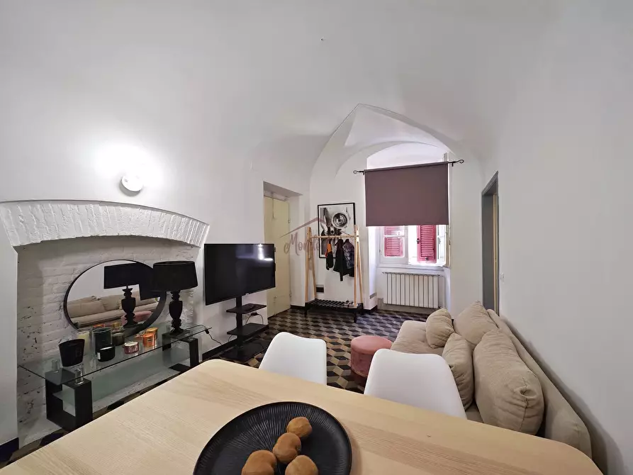 Immagine 10 di Trilocale in vendita  a Sarzana