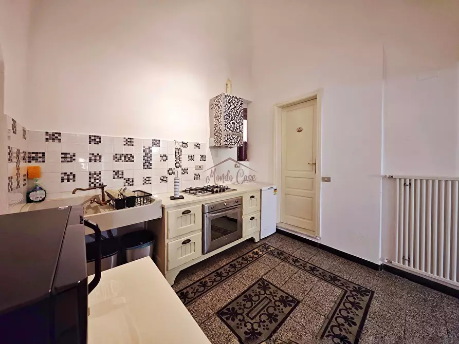 Immagine 19 di Trilocale in vendita  a Sarzana