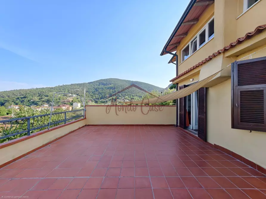 Immagine 2 di Porzione di casa in vendita  in Via Camisano 21 a Ameglia