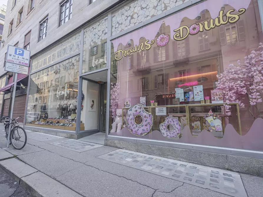 Immagine 31 di Attività commerciale in vendita  in Via Antonio Gramsci 15 a Torino