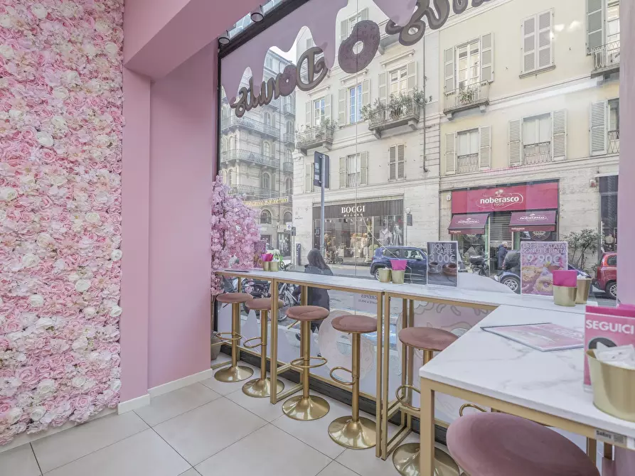 Immagine 33 di Attività commerciale in affitto  in Via Antonio Gramsci 15 a Torino