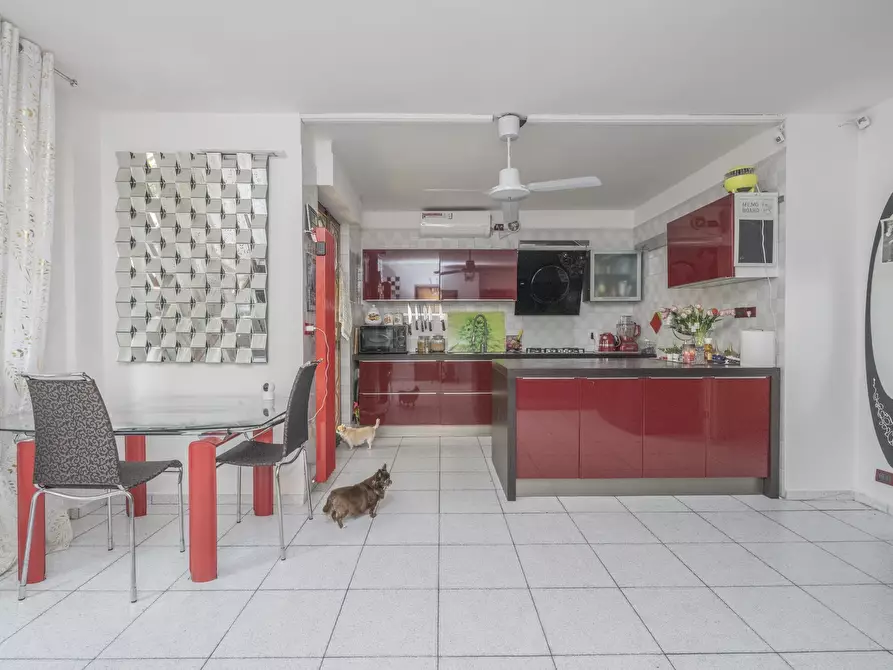 Immagine 12 di Quadrilocale in vendita  in Via Bollengo 20 a Torino