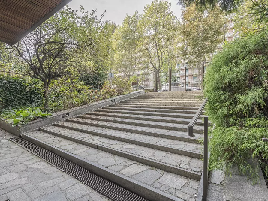 Immagine 6 di Ufficio in vendita  in corso monte cucco 135 a Torino