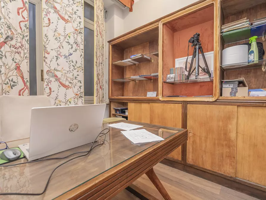 Immagine 26 di Attività commerciale in vendita  in Via Antonio Gramsci 15 a Torino