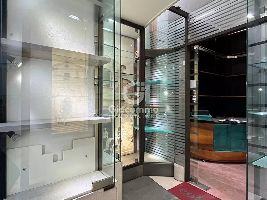 Immagine 29 di Locale commerciale in affitto  in Via Pretoria 80 a Potenza