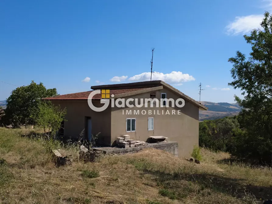 Immagine 2 di Casa indipendente in vendita  in Via Praticello 46 a Potenza