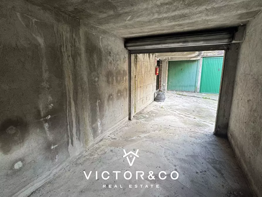 Immagine 12 di Garage in vendita  in Via Sforzesca sn a Novara