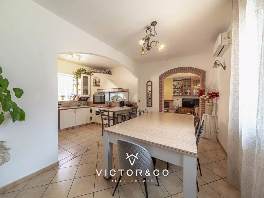 Immagine 3 di Casa bifamiliare in vendita  in Via Marconi snc a Briona