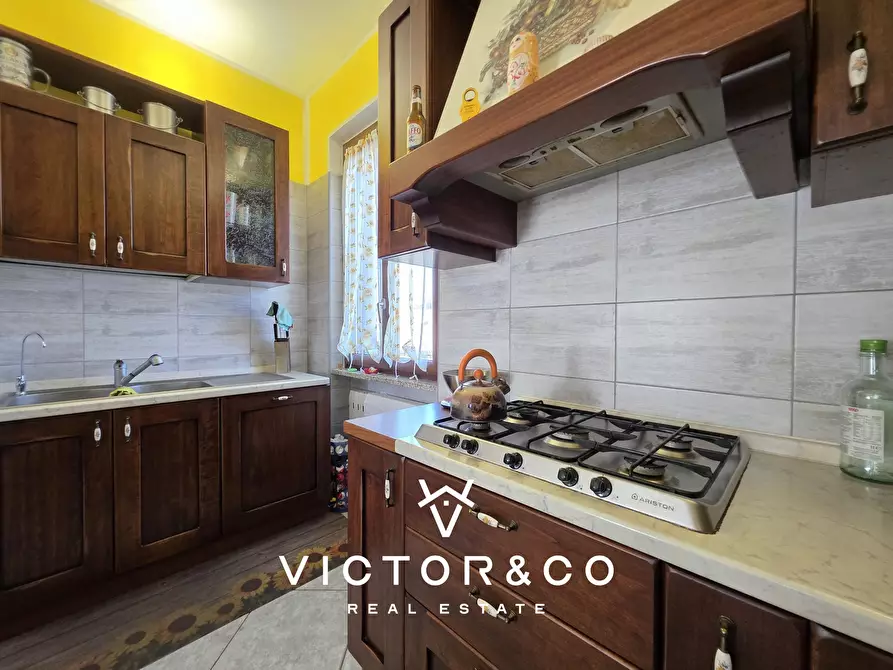 Immagine 9 di Quadrilocale in vendita  in VIA BATTISTI snc a Romentino