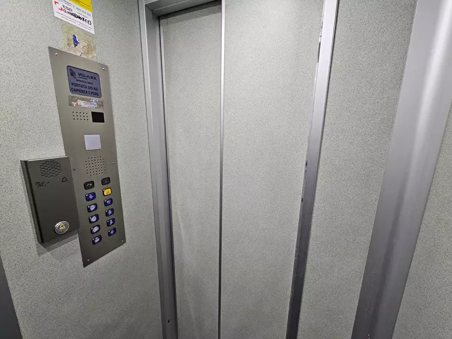 Immagine 3 di Appartamento in vendita  in Via John Fitzgerald Kennedy 10 a Monreale