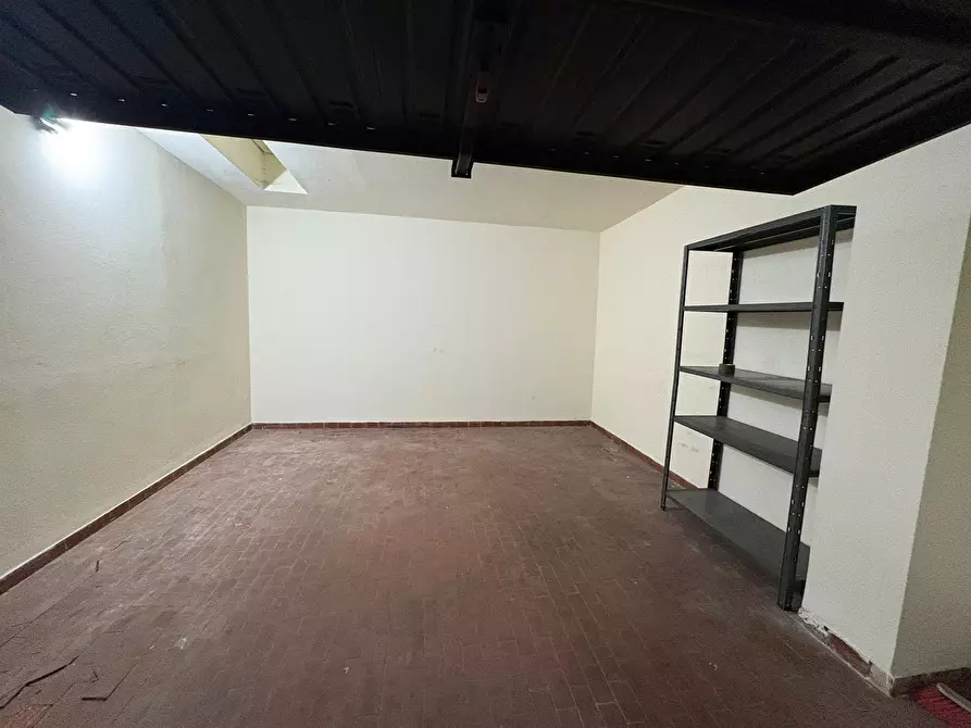 Immagine 21 di Garage in affitto  in Via Monti Iblei a Palermo