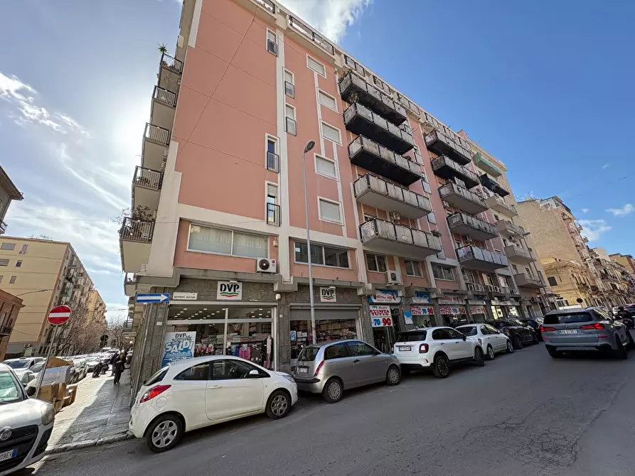 Immagine 22 di Appartamento in vendita  in Via Filippo Parlatore a Palermo