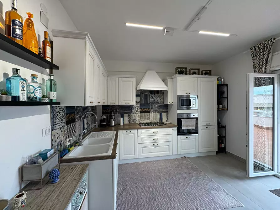 Immagine 6 di Appartamento in vendita  in via bernardino d'ucria a Palermo