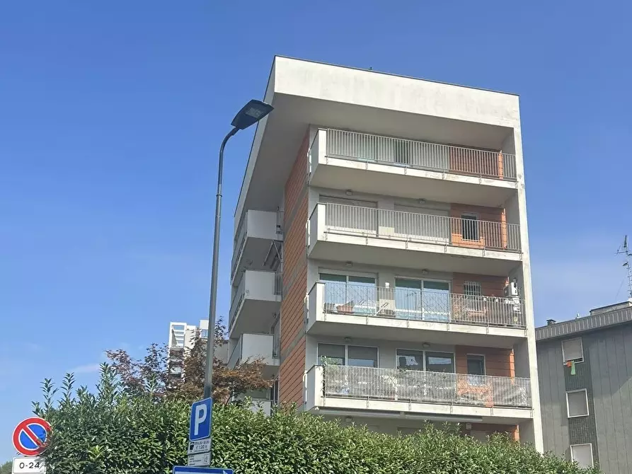 Immagine 53 di Bilocale in vendita  in Via Terracina 1 a Milano