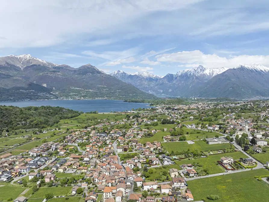 Immagine 14 di Villa in vendita  in Via Colombèe 11 a Colico