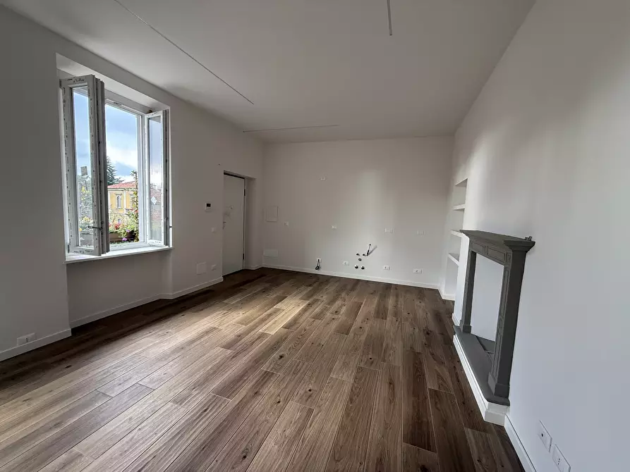 Immagine 16 di Bilocale in vendita  in Via Giuseppe Sirtori 1 a Carate Brianza