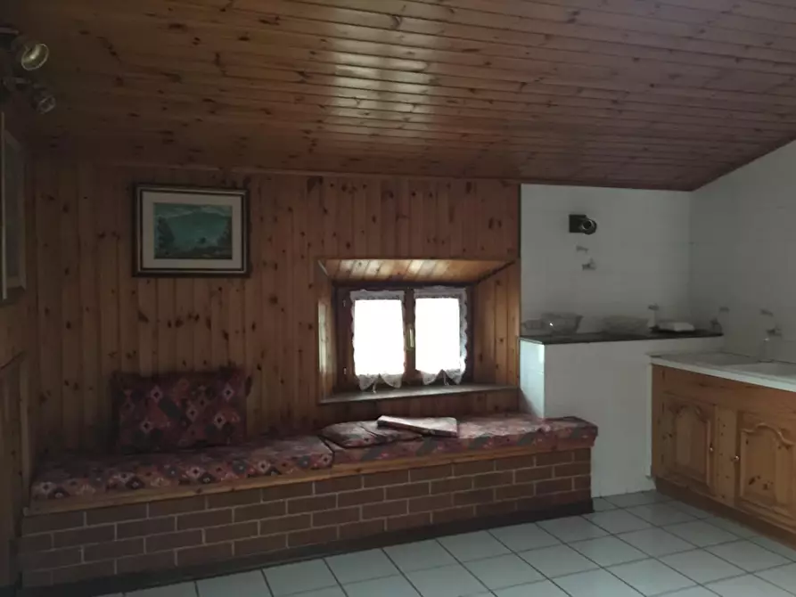 Immagine 20 di Trilocale in vendita  a Fornovo Di Taro