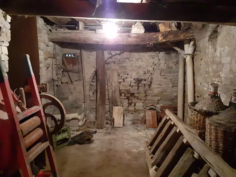 Immagine 25 di Terratetto in vendita  a Terenzo