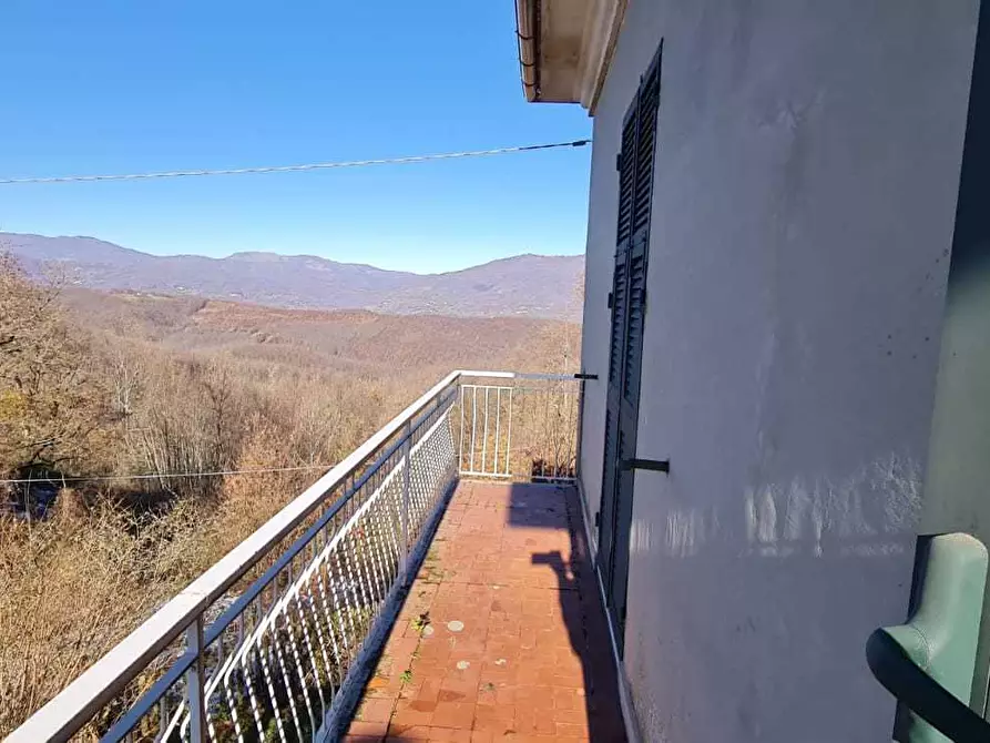 Immagine 4 di Casa indipendente in vendita  a Borgo Val Di Taro