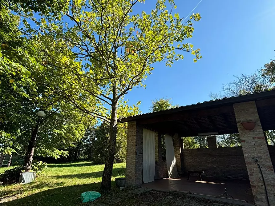 Immagine 10 di Porzione di casa in vendita  a Varano De' Melegari