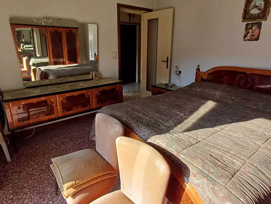 Immagine 21 di Quadrilocale in vendita  a Fornovo Di Taro