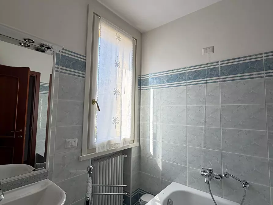 Immagine 31 di Stanza singola in affitto  a Fornovo Di Taro