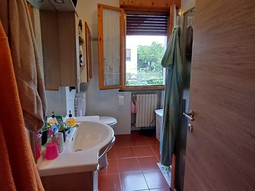 Immagine 17 di Trilocale in vendita  a Traversetolo