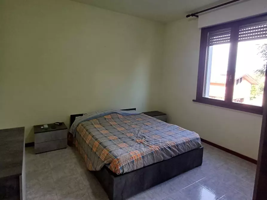 Immagine 23 di Trilocale in vendita  a Medesano