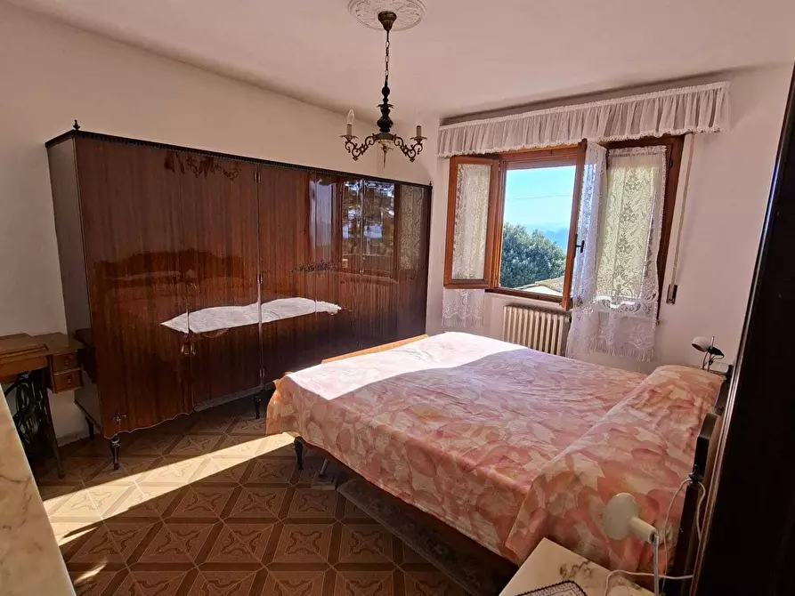 Immagine 18 di Porzione di casa in vendita  a Fornovo Di Taro