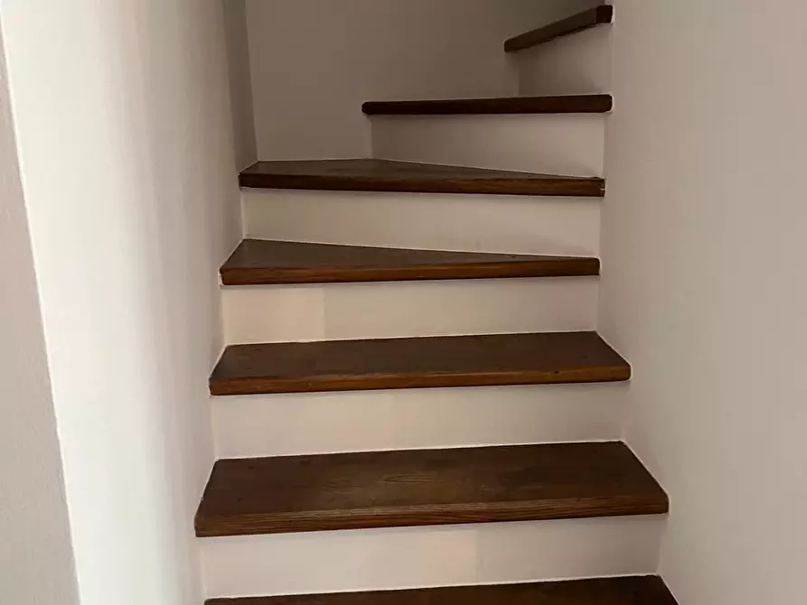 Immagine 13 di Villetta a schiera in vendita  a Sarzana