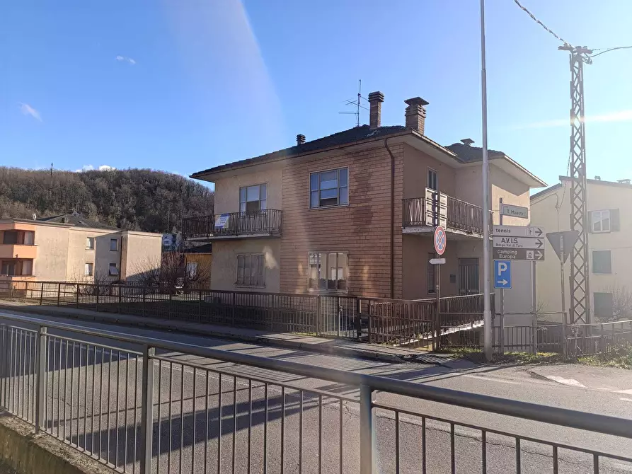 Immagine 1 di Appartamento in vendita  a Borgo Val Di Taro