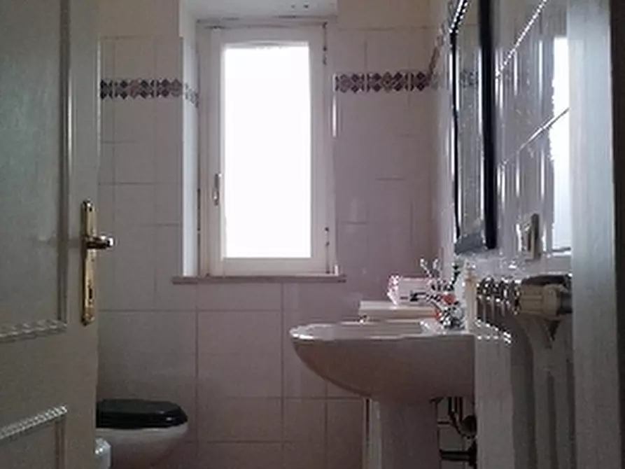 Immagine 13 di Villa in vendita  in Via Silene 30B a Anzio