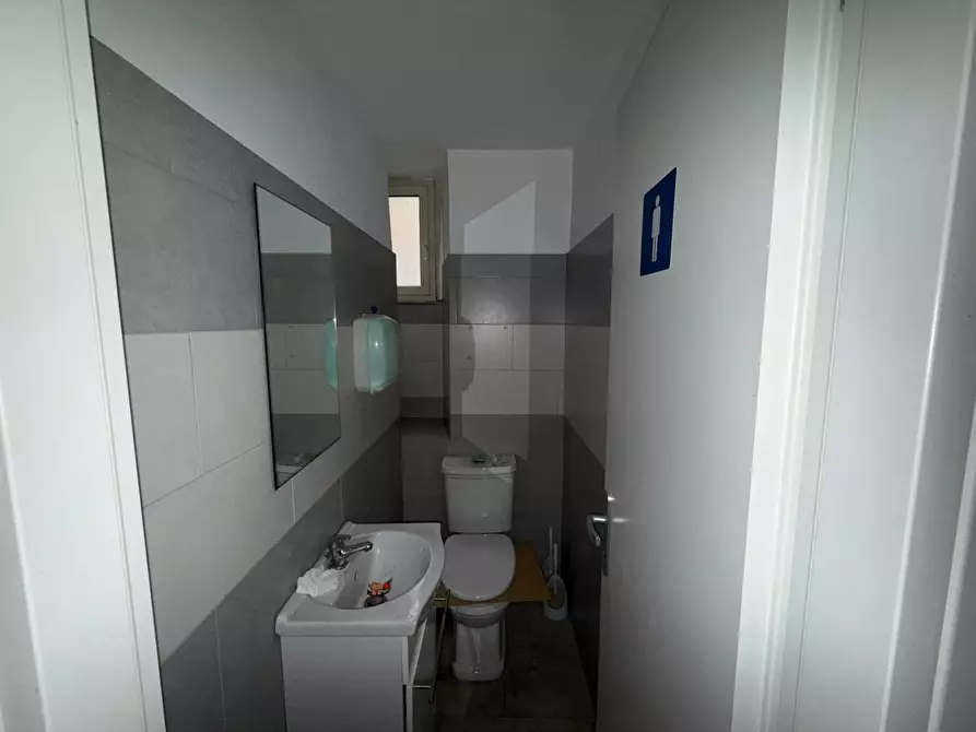 Immagine 4 di Quadrilocale in vendita  in Via Cavour 47 a Roma