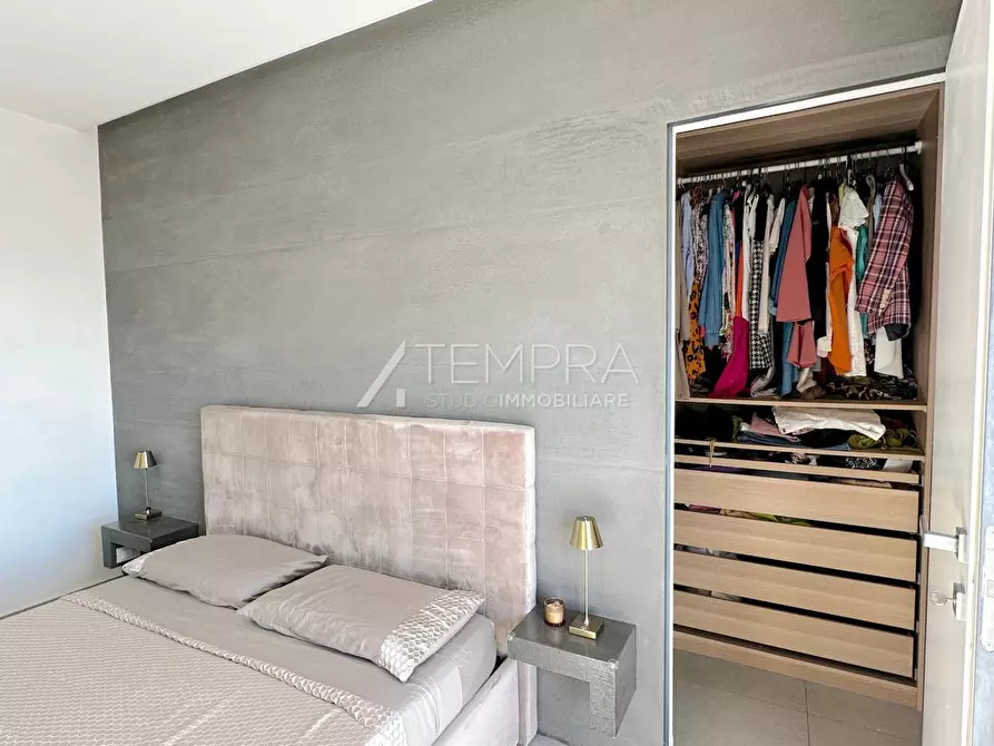 Immagine 12 di Appartamento in vendita  in VIA PASCAL a Adrano