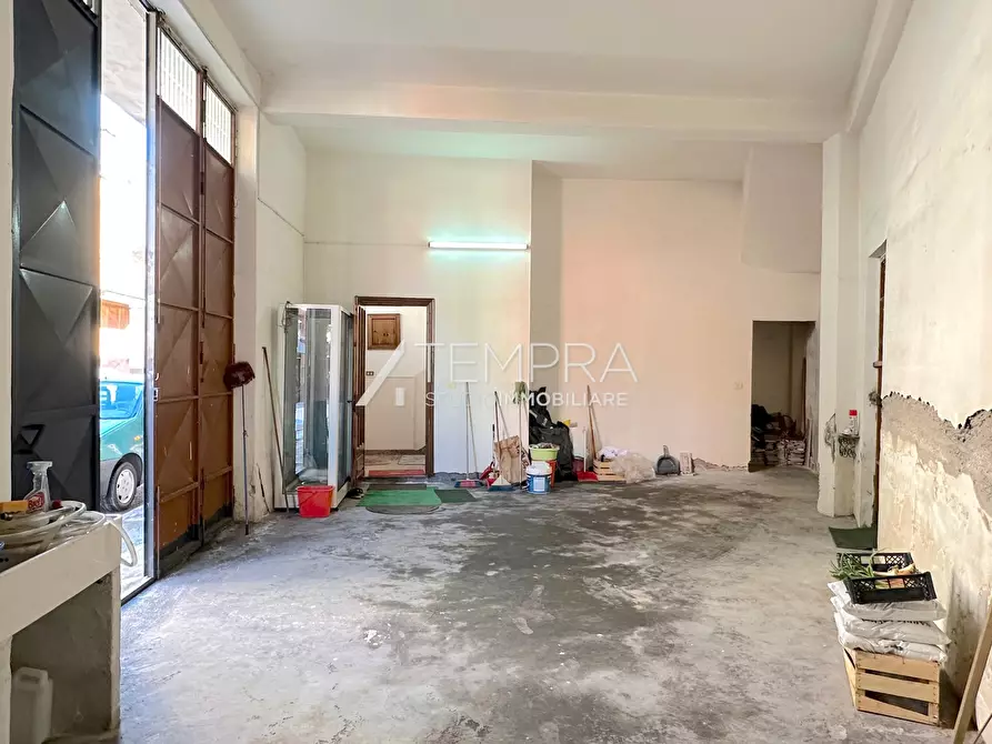 Immagine 25 di Appartamento in vendita  in via archeologica 12 a Adrano